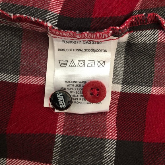 Vans flannel button down shirt with one Vans logo button Size Medium - Picture 10 of 11